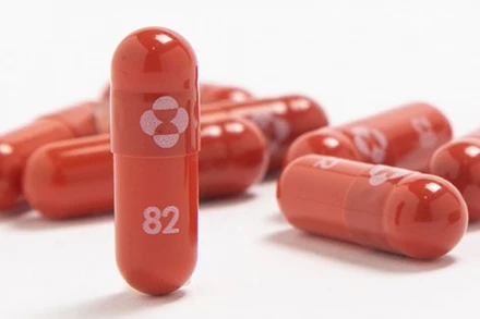 Thuốc điều trị Covid-19 thử nghiệm Molnupiravir của Merck & Co. (Ảnh: Reuters)