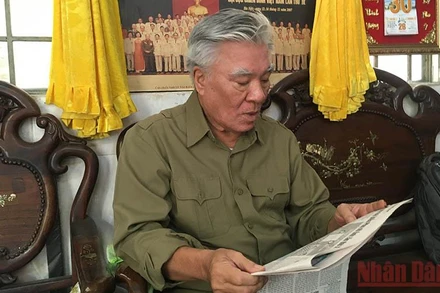 Ông Trần Quốc Việt tích cực vận động xây dựng nhà “Nghĩa tình đồng đội” dù tuổi cao, sức yếu.