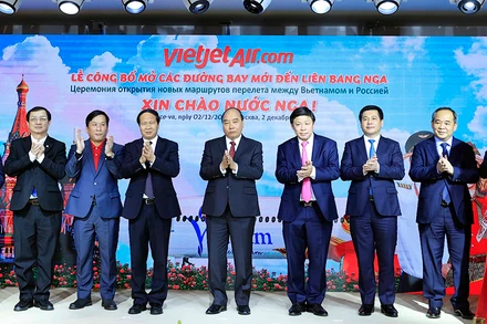 Chủ tịch nước Nguyễn Xuân Phúc dự lễ công bố mở các đường bay mới tới Liên bang Nga.