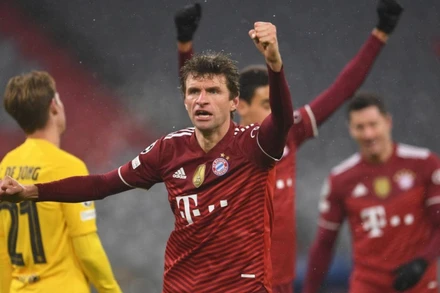 Mueller và động đội tiếp tục khiến Barcelona phải ôm hận. (Nguồn: AS)