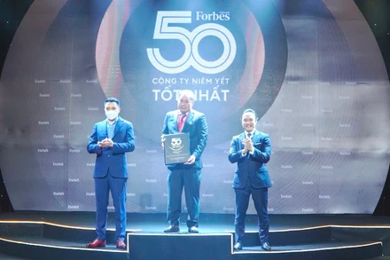 Ảnh FB: Becamex IDC được vinh danh.