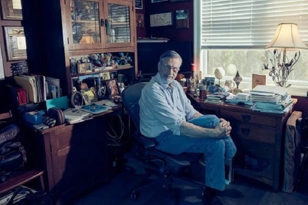 Tiến sĩ Barney Graham.