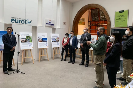 Khai mạc Triển lãm "Đô thị bền vững Bắc Âu".