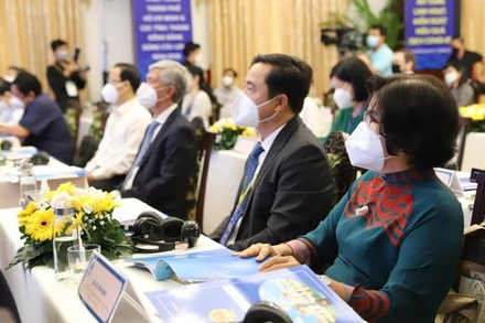 Các đại biểu dự diễn đàn liên kết phát triển TP Hồ Chí Minh và các tỉnh, thành phố Đồng bằng sông Cửu Long (Mekong Connect) năm 2021.