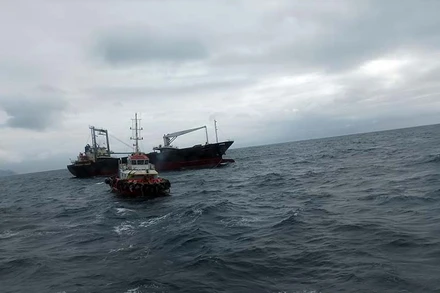 Trung tâm Phối hợp tìm kiếm, cứu nạn hàng hải Việt Nam cứu nạn kịp thời các thuyền viên. 