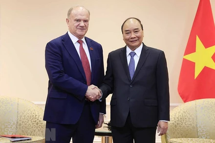 Chủ tịch nước Nguyễn Xuân Phúc tiếp Chủ tịch Đảng Cộng sản Liên bang Nga Gennady Ziuganov. Ảnh: TTXVN