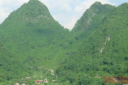 Khu dãy núi đá vôi, trên đèo Tam Canh, xã Bắc Quỳnh, Bắc Sơn, Lạng Sơn.