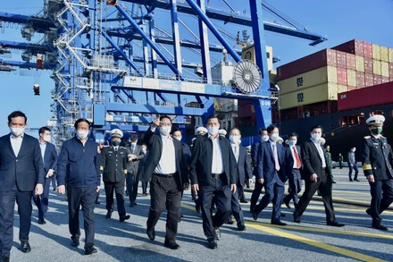 Thủ tướng Phạm Minh Chính thăm làm việc tại Cảng Container Quốc tế Lạch Huyện (Hải Phòng) do Công ty TNHH Cảng Container Quốc tế Tân Cảng Hải Phòng (Tổng công ty Tân Cảng Sài Gòn) quản lý và vận hành. 