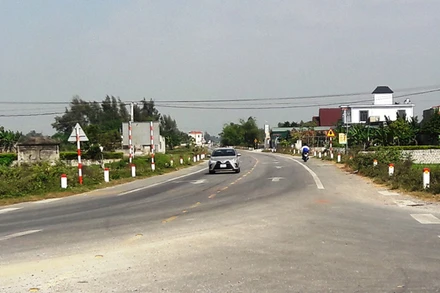 Gần 13 km đường ven biển qua huyện Quảng Xương đã đưa vào khai thác
