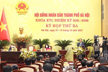 Phiên chất vấn và trả lời chất vấn tại kỳ họp thứ ba Hội đồng nhân dân thành phố Hà Nội lần thứ 16. (Ảnh: Duy Linh)