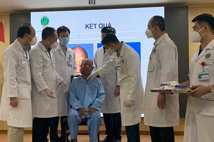 Bệnh nhân Thào A Tu đã có diện mạo mới sau khi loại bỏ khối u kỳ dị.