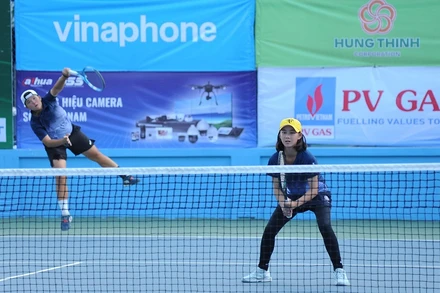 Giải Quần vợt vô địch quốc gia 2021 đánh dấu sự trở lại của làng banh nỉ Việt sau hơn nửa năm tạm dừng vì đại dịch Covid-19. (Ảnh: VTF)