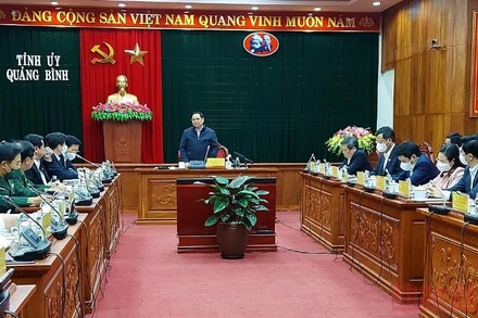 Thủ tướng Phạm Minh Chính phát biểu tại buổi làm việc với lãnh đạo tỉnh Quảng Bình.