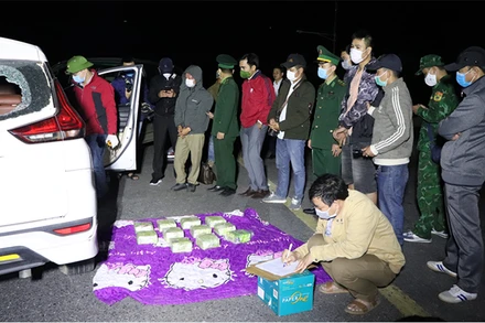 Phá thành công Chuyên án A2-1121p bắt giữ 21 kg ma túy đá tổng hợp. 