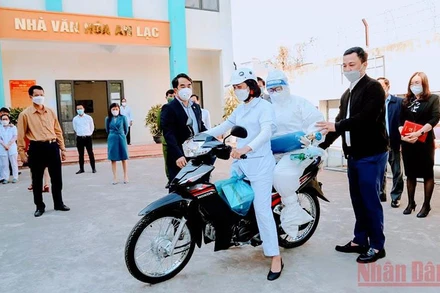 Hoạt động của trạm y tế lưu động thí điểm tại quận Hồng Bàng, Hải Phòng.