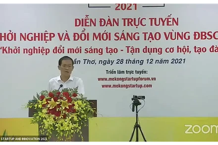 Lãnh đạo Sở Khoa học và Công nghệ thành phố Cần Thơ phát biểu khai mạc Diễn đàn.