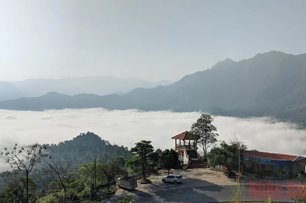 Săn mây trên đèo Tằng Quái