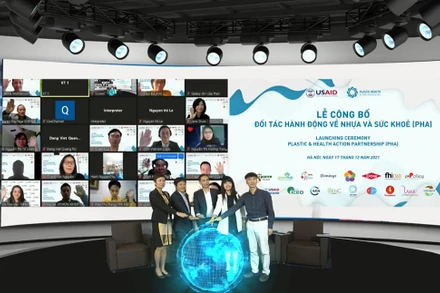 Đại diện các tổ chức tuyên bố thành lập Đối tác hành động về Nhựa và sức khỏe.