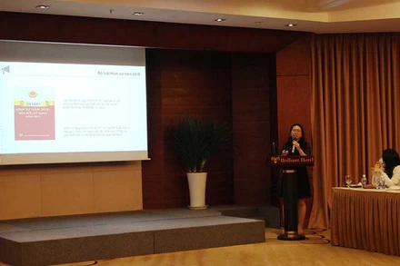 Đại diện ENV thông tin về xử lý tội phạm động vật hoang dã tại Việt Nam.