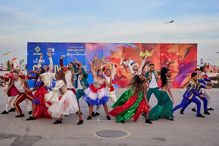 Lễ hội Carnival Sầm Sơn trở lại đầy màu sắc. 