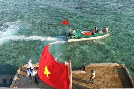 Cuộc thi trực tuyến tìm hiểu kiến thức về biển, đảo Việt Nam “Tổ quốc bên bờ sóng” năm 2022 dự kiến được tổ chức từ tháng 6 đến tháng 8/2022.