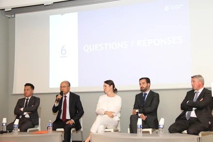 Đại sứ Đinh Toàn Thắng và lãnh đạo CCI Pháp Việt Nam, CCI Paris cung cấp các thông tin hữu ích về môi trường và chính sách đầu tư của Việt Nam.