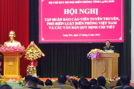 Toàn cảnh hội nghị tập huấn tại Bộ chỉ huy biên phòng tỉnh Lạng Sơn.