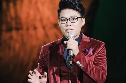 Quán quân Bolero Duy Cường làm liveshow tri ân tình mẫu tử