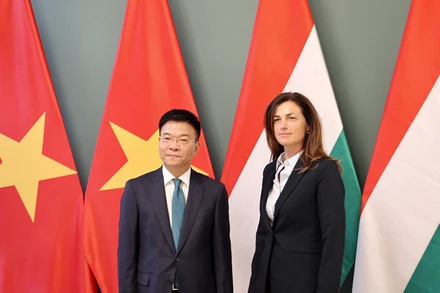 Bộ trưởng Tư pháp Việt Nam Lê Thành Long và Bộ trưởng Tư pháp Hungary Judit Varga tại Lễ ký Chương trình hợp tác giữa hai Bộ Tư pháp giai đoạn 2022-2023.