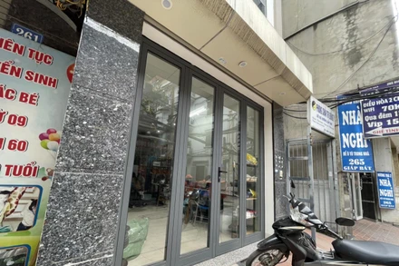 Một cơ sở của Ispeaking đã dừng hoạt động. (Ảnh: Sơn Bách) 