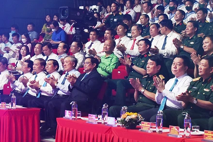 Thủ tướng Phạm Minh Chính và các đại biểu dự chương trình "Khát vọng Đại dương xanh". Ảnh: TRẦN HẢI