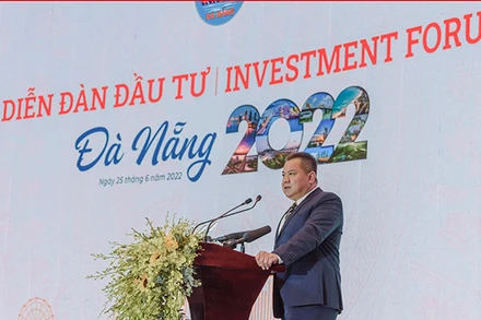 Ông Nguyễn Tâm Tiến, Tổng Giám đốc Trungnam Group hiến kế tại Diễn đàn đầu tư Đà Nẵng 2022.
