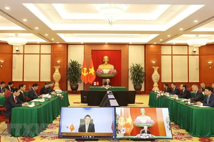 Cuộc hội đàm trực tuyến giữa Tổng Bí thư Nguyễn Phú Trọng và Tổng thống Hàn Quốc Yoon Suk-yeol. (Ảnh:TTXVN) 