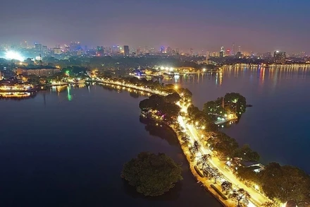 Hồ Tây sẽ sớm được khai thác các tuyến du lịch đường thủy.