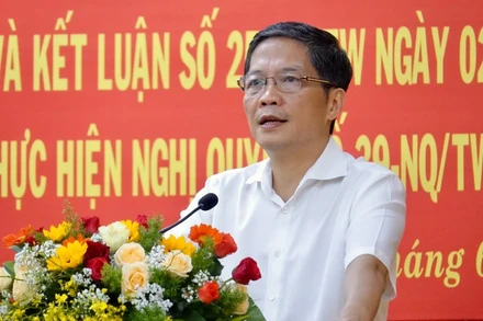 Đồng chí Trần Tuấn Anh, Ủy viên Bộ Chính trị, Trưởng Ban Kinh tế Trung ương phát biểu chỉ đạo Hội nghị.