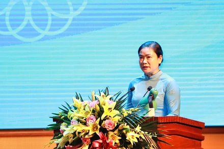 Phó Chủ tịch Thường trực Hội Liên hiệp Phụ nữ Việt Nam Đỗ Thị Thu Thảo phát biểu tại buổi gặp mặt.