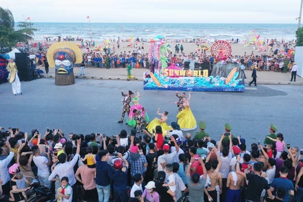 Lễ hội Carnival nâng tầm “thương hiệu” du lịch biển Sầm Sơn. 