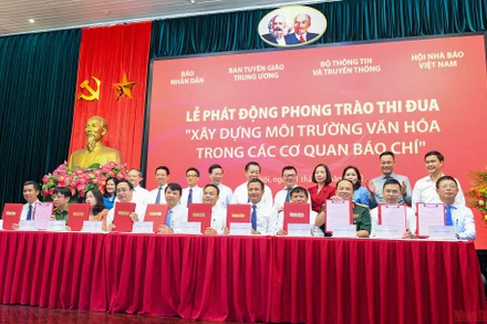 Hình ảnh Lễ phát động phong trào thi đua “Xây dựng môi trường văn hóa trong các cơ quan báo chí”