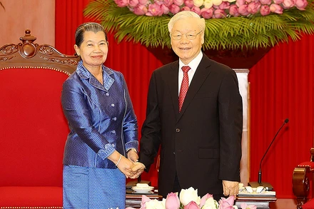 Tổng Bí thư Nguyễn Phú Trọng tiếp Phó Thủ tướng Campuchia Men Sam An. (Ảnh TTXVN)