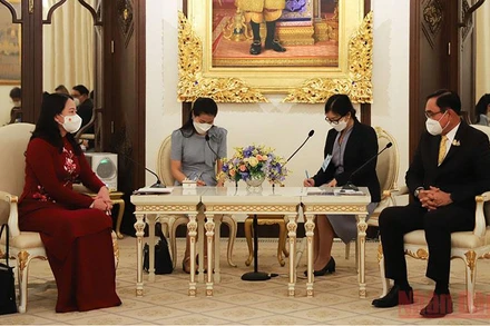 Phó Chủ tịch nước Võ Thị Ánh Xuân hội kiến với Thủ tướng Thái Lan Prayut Chan-o-cha.