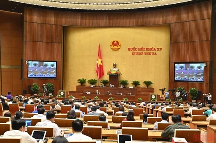 Quang cảnh phiên họp Quốc hội tại Hội trường Diên Hồng, sáng 2/6. (Ảnh: KHOA NGUYÊN)