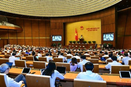 Quang cảnh phiên họp của Quốc hội sáng 3/6. (Ảnh: NGUYÊN KHOA)