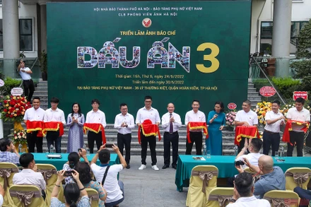 Lễ khai mạc triển lãm ảnh báo chí "Dấu ấn 3"