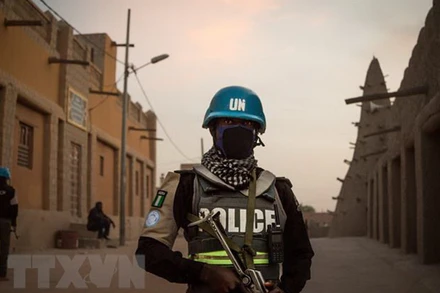 Binh sĩ thuộc Phái bộ gìn giữ hòa bình của Liên hợp quốc (MINUSMA) tuần tra tại Mali. (Ảnh: AFP/TTXVN)