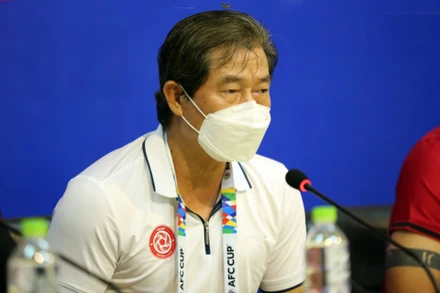 Tân huấn luyện viên Bae Ji-won của CLB Viettel. (Ảnh: VFF)