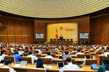 Toàn cảnh phiên chất vấn của Quốc hội ngày 9/6. (Ảnh: LINH NGUYÊN)