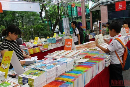 Sách Kim Đồng là bạn với tuổi thơ của nhiều thế hệ bạn đọc.