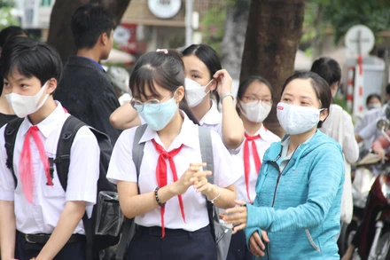 Các thí sinh dự thi vào lớp 10.