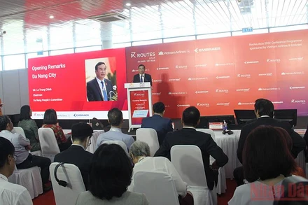 Chủ tịch Ủy ban nhân dân thành phố Đà Nẵng Lê Trung Chinh phát biểu tại sự kiện.