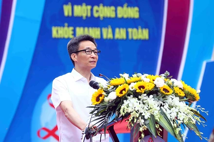 Phó Thủ tướng Vũ Đức Đam phát biểu tại buổi lễ. 